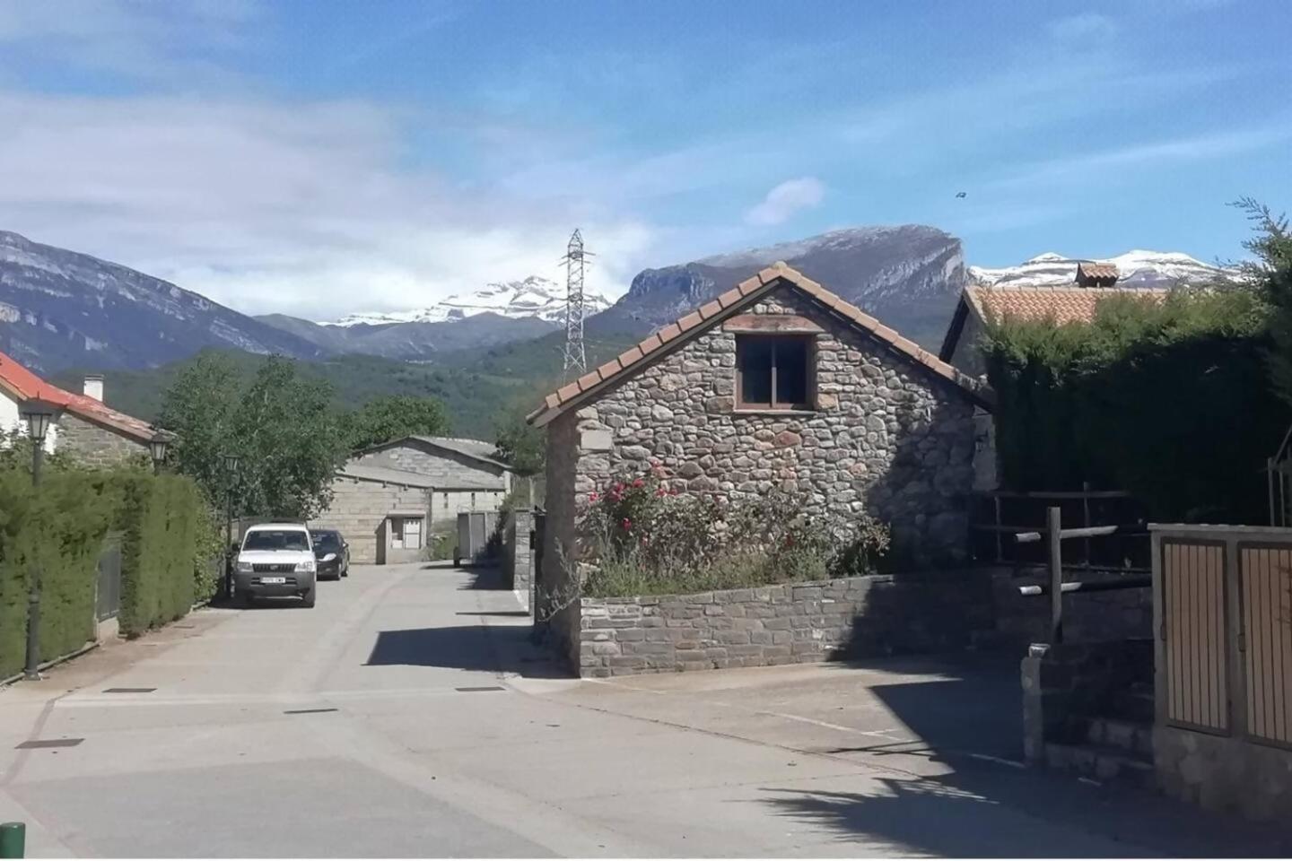 Duplex La Valle Ordesaainsa Laspuña Exterior foto